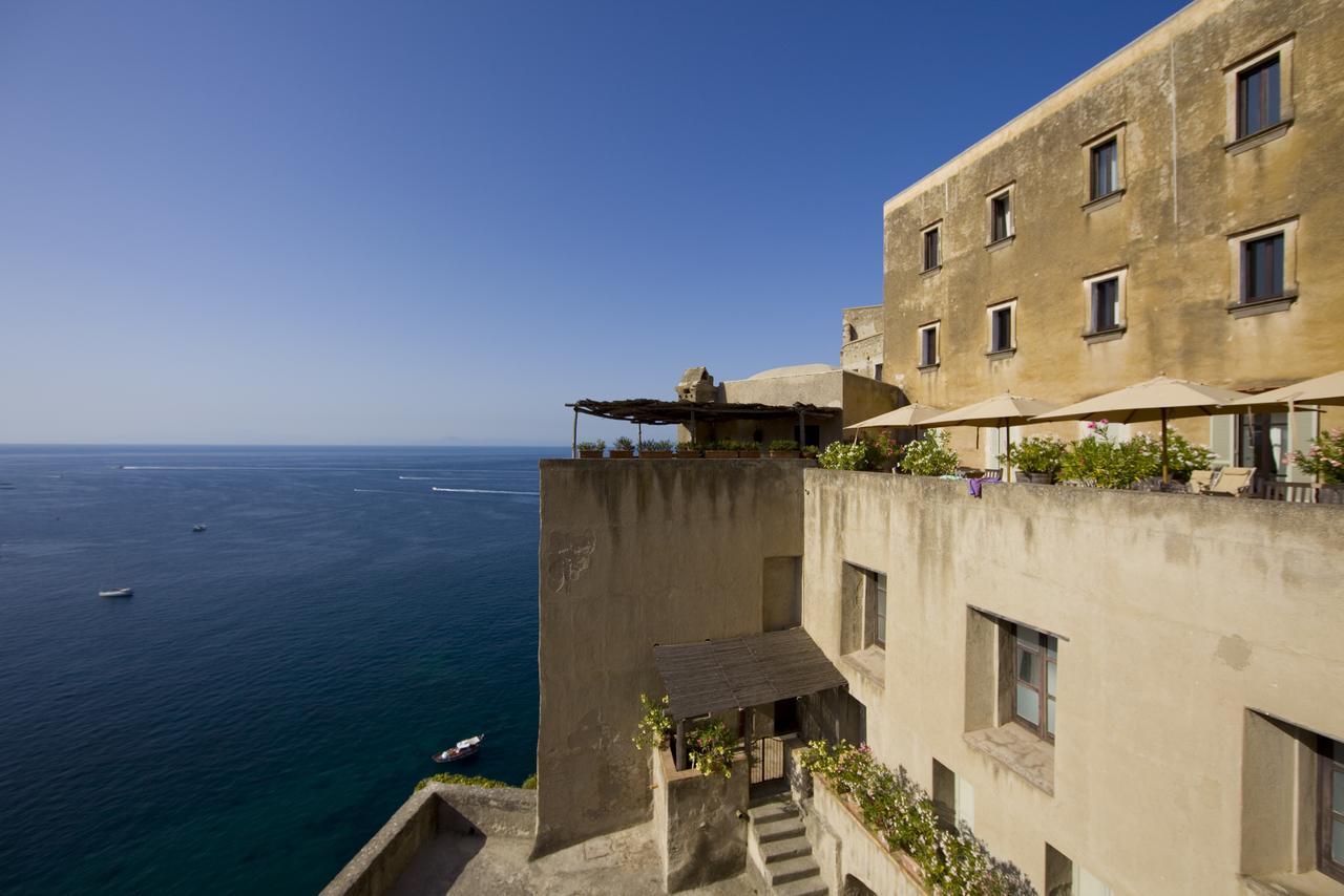 Albergo Il Monastero Искья Экстерьер фото
