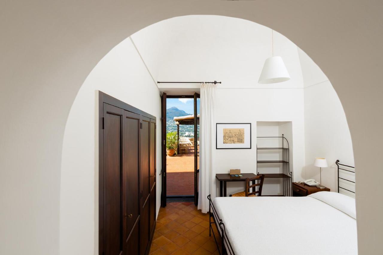 Albergo Il Monastero Искья Экстерьер фото